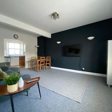 15 Queen Street, Flat 2 Ulverston Extérieur photo